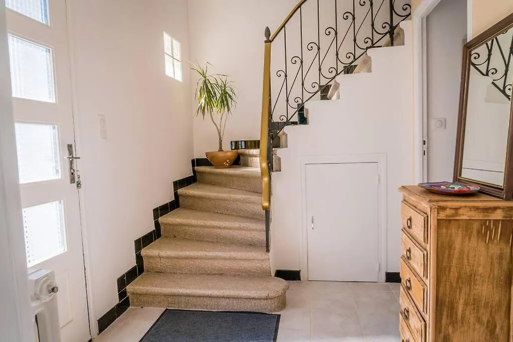 Apartment Studio Calme Et Nature Bien Situe Saint-Laurent-les-Tours France